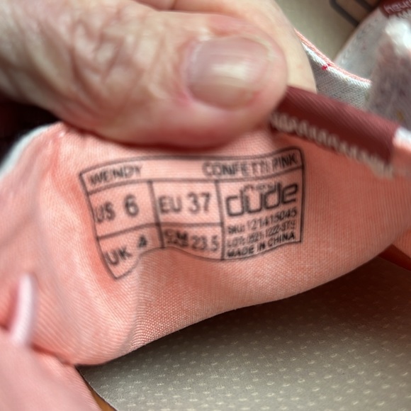 NWOB Hey Dudes Wendy women’s slip on shoes - Picture 7 of 7